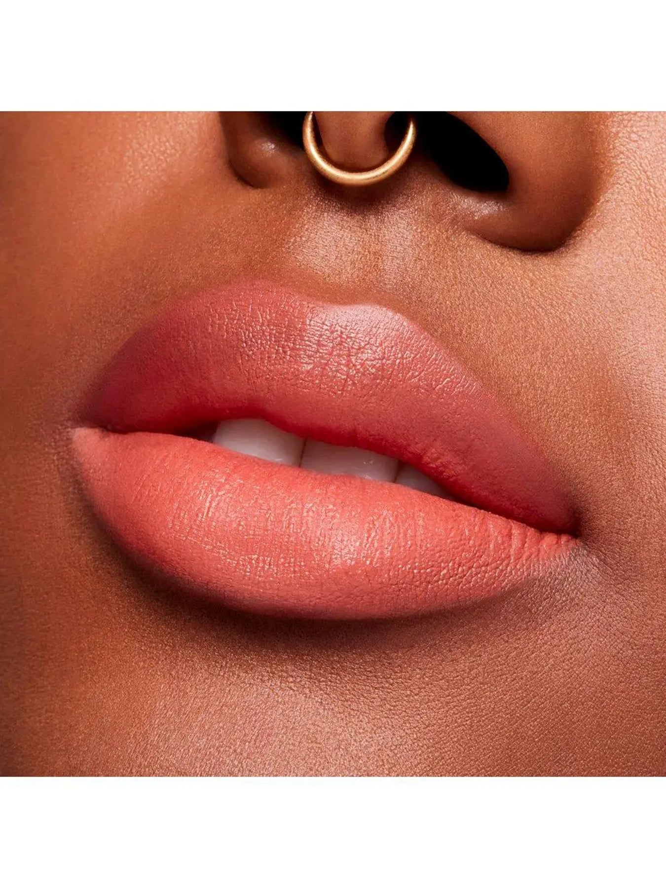 Velvet Blur Lip Powder Kiss