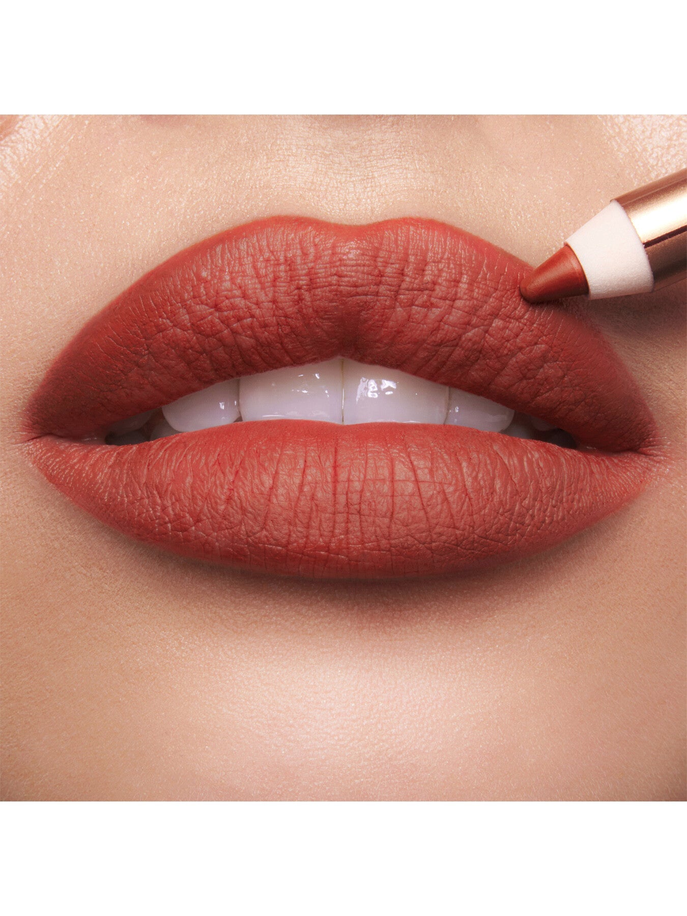 Luxe Lip Define