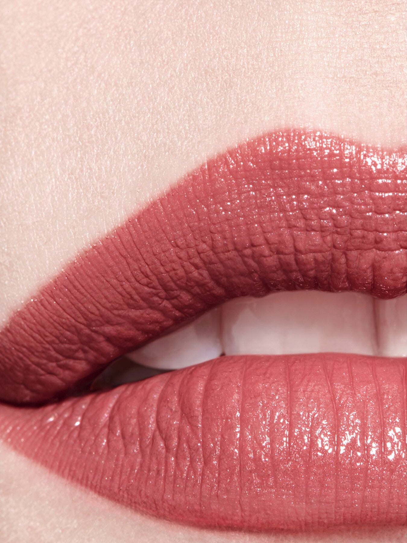 Chanel Rouge Coco Satin Lipstick - Long-Wear Hydration for Luscious LAips