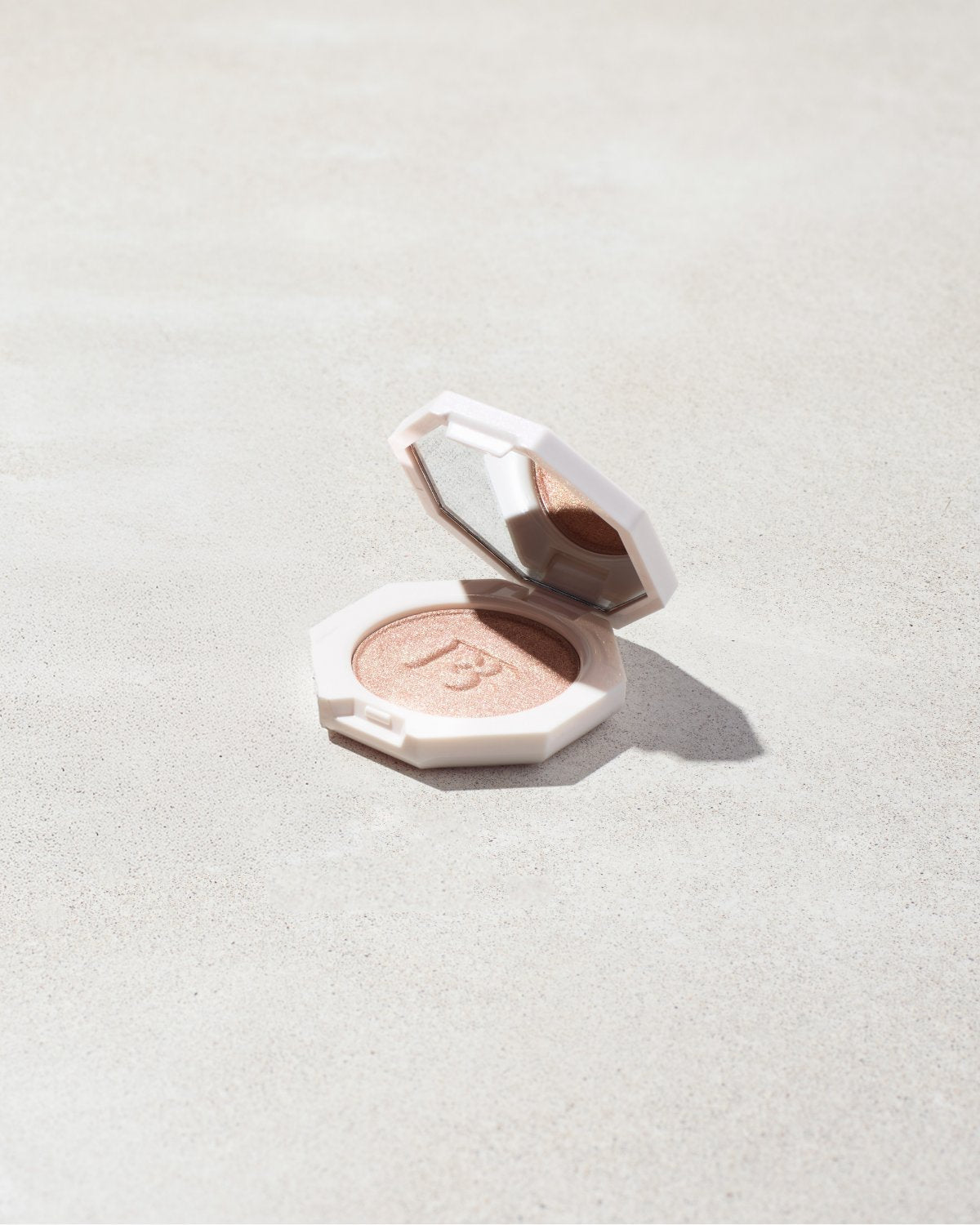 Illuminating Mini Highlighter — Hu$tla Baby