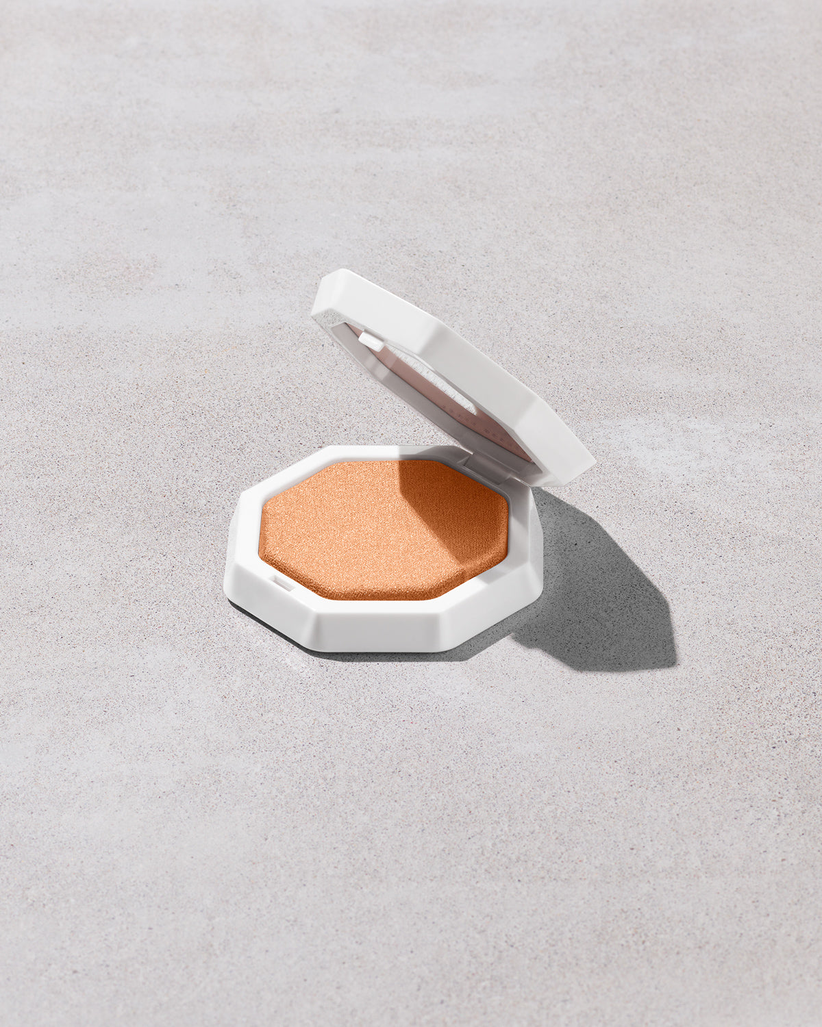Demi'Glow Radiance Illuminator – Yum Rum