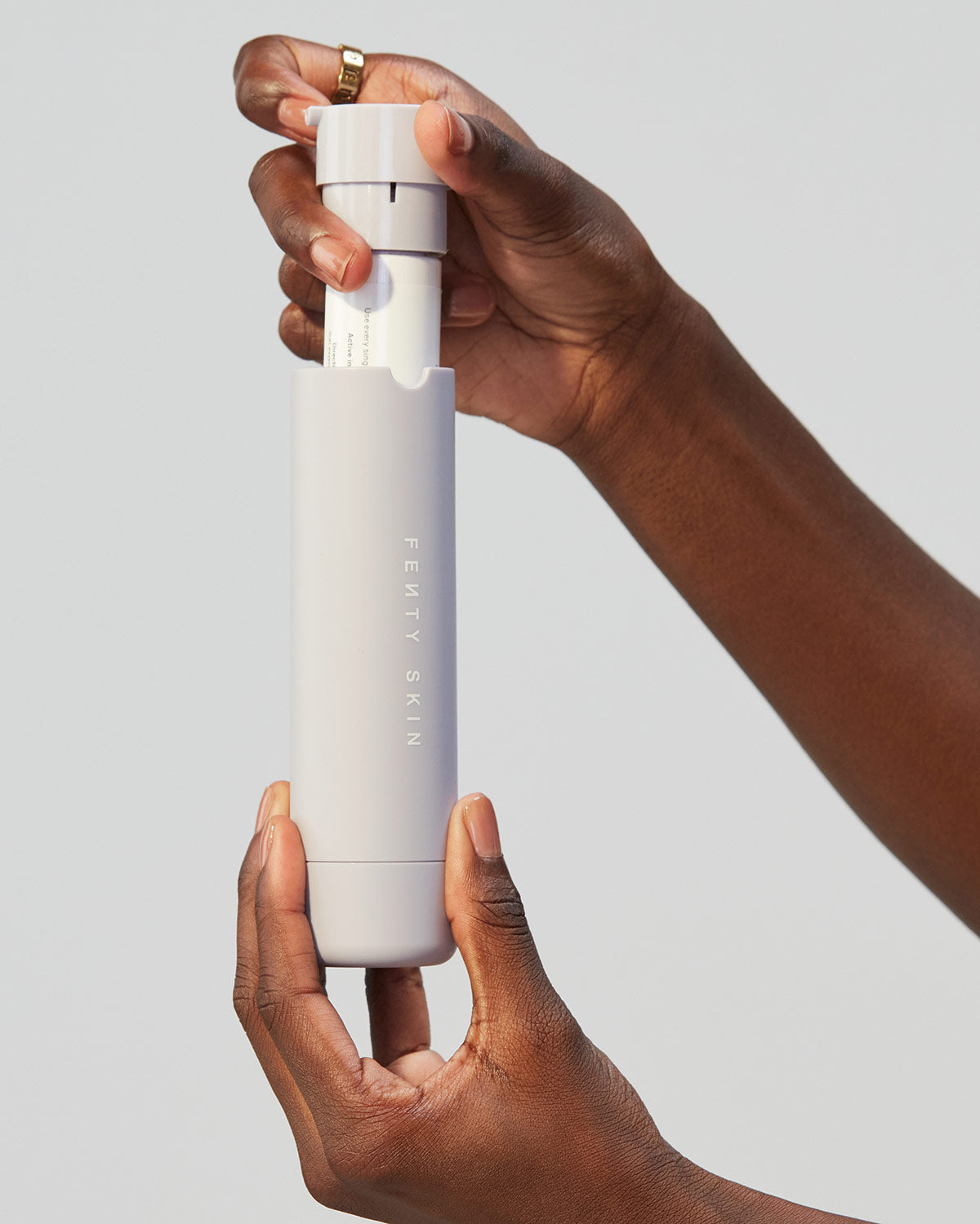 Hydra Vizor Invisible Moisturizer SPF 30 with Niacinamide & Kalahari Melon
