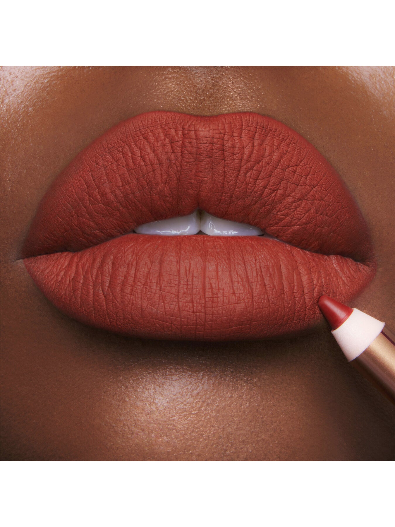 Luxe Lip Define