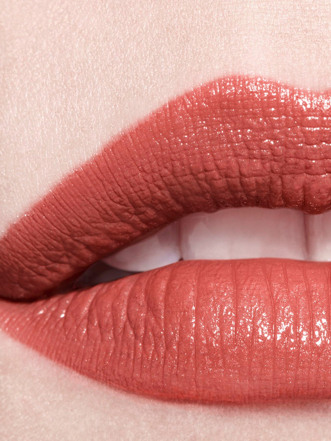 Chanel Rouge Coco Satin Lipstick - Long-Wear Hydration for Luscious LAips