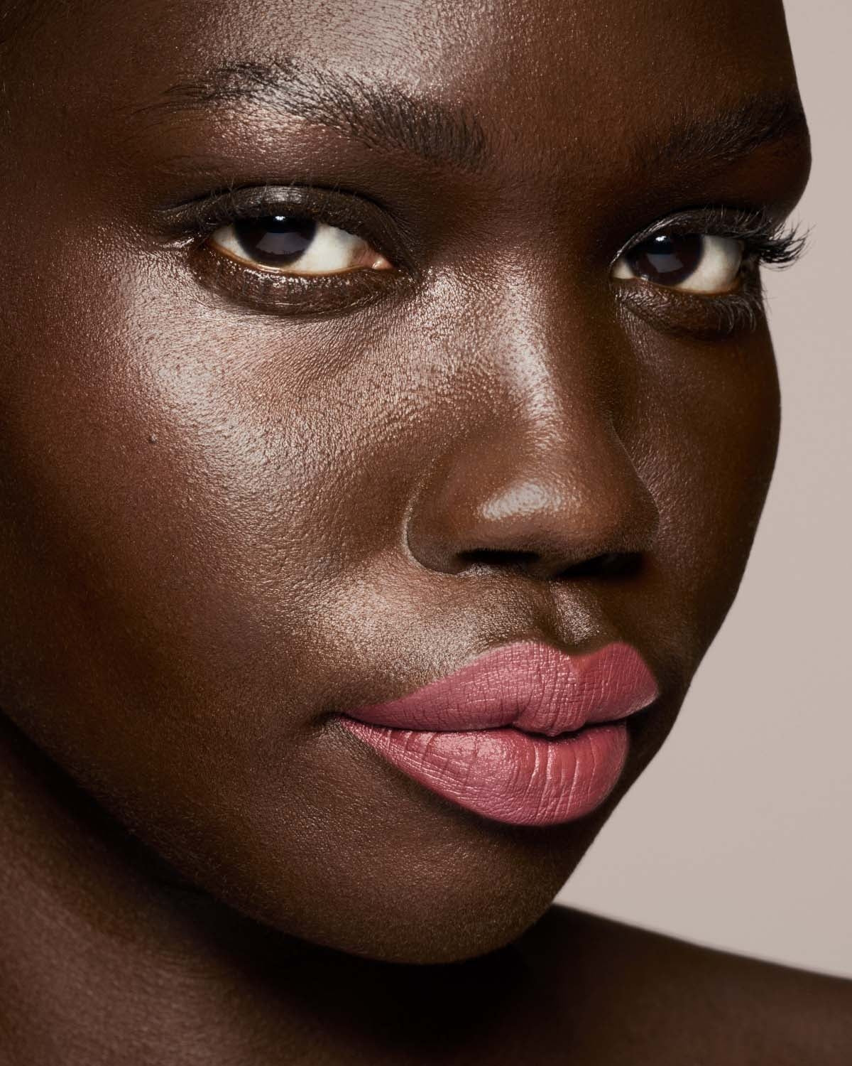 Stunna Lip Elixir: Luxe Longwear Fluid Color by RiRi