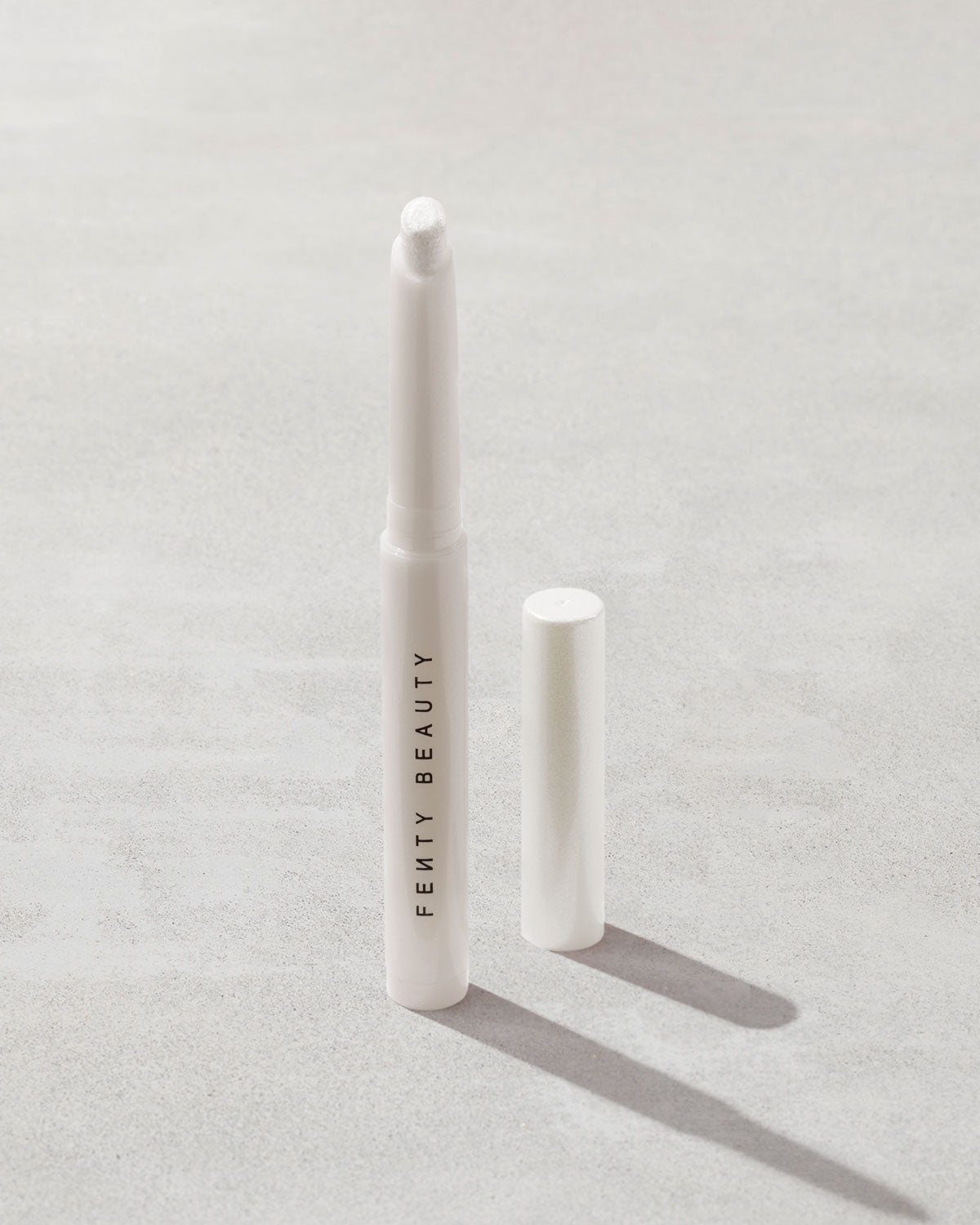 Diamond Veil Long-Wear Shadow Stix